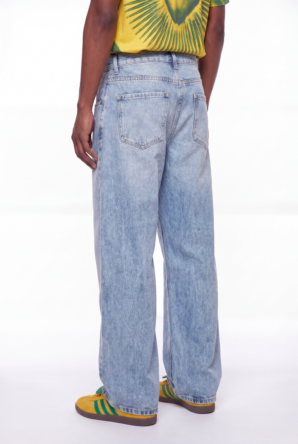 Light Blue Wide-Leg Jeans White Contrast Pocket Lining