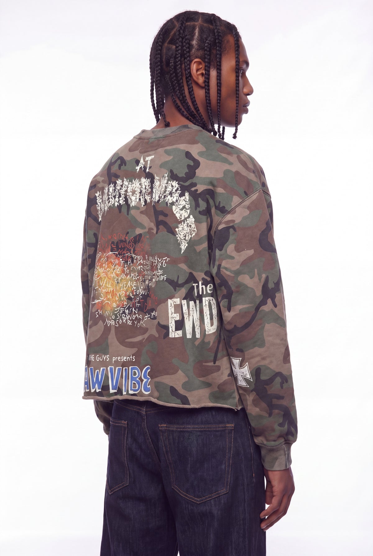 Camouflage Raw Hem Graphic Pullover